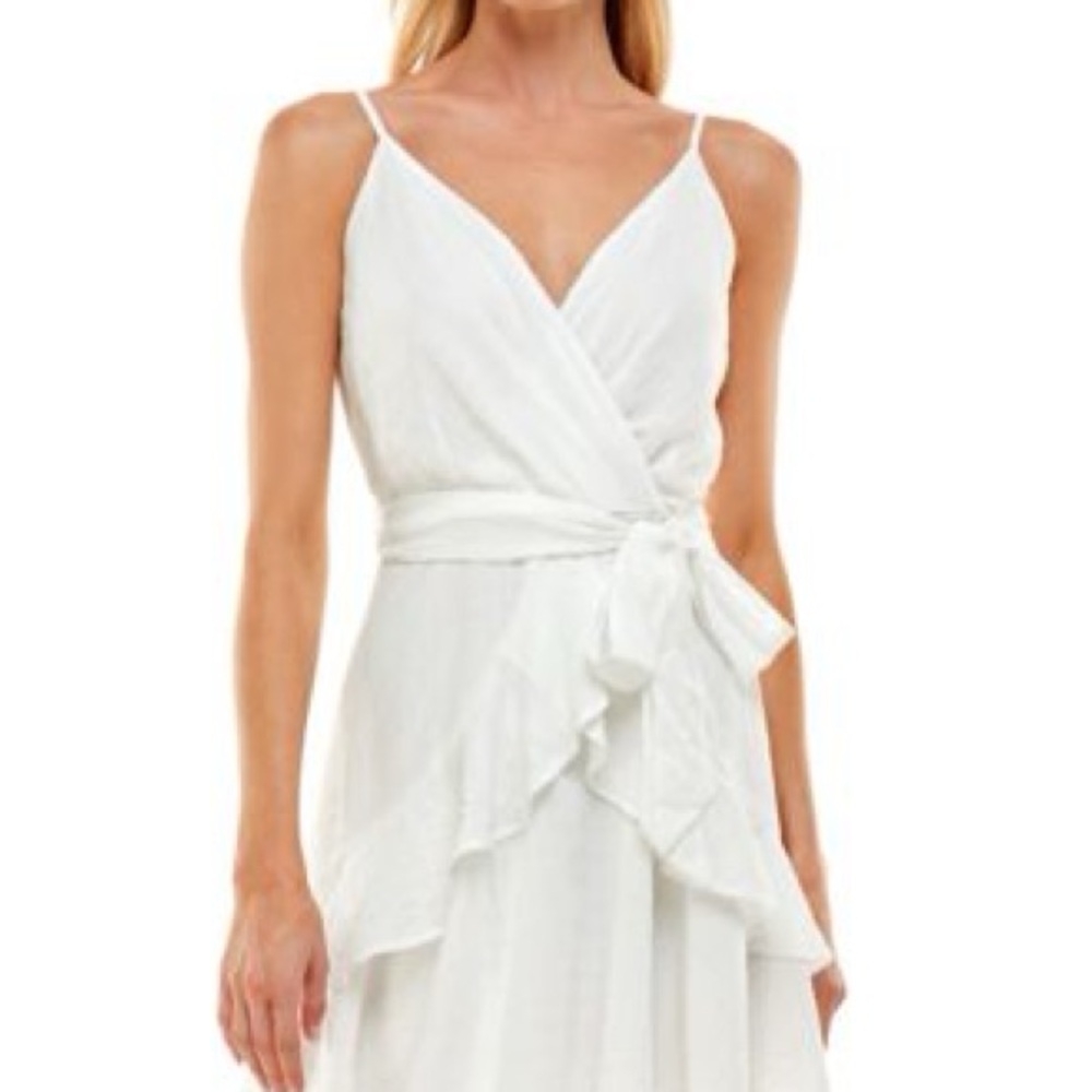 White mini dress Textured ruffle